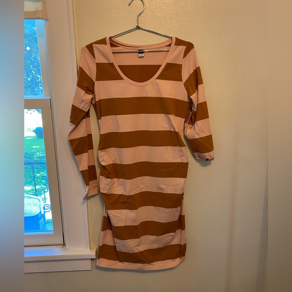 NWT Old Navy Maternity Long-Sleeve Jersey-Knit Bodycon Dress - Picture 2 of 7